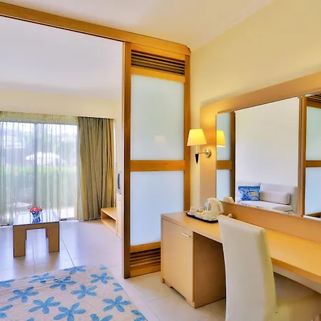 Sol Cosmopolitan Rhodes 4*