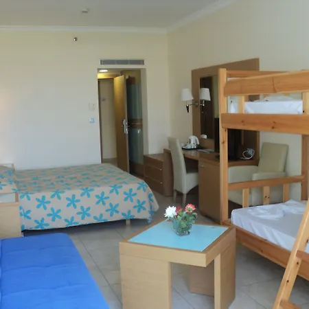 Sol Cosmopolitan Rhodes Resort