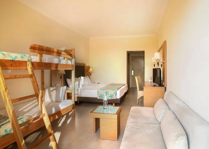 Hotel Sol Cosmopolitan Rhodes 4*