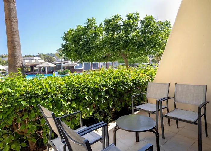 Sol Cosmopolitan Rhodes Hotell 4*